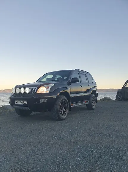 Toyota Land Cruiser 2004 photo 2