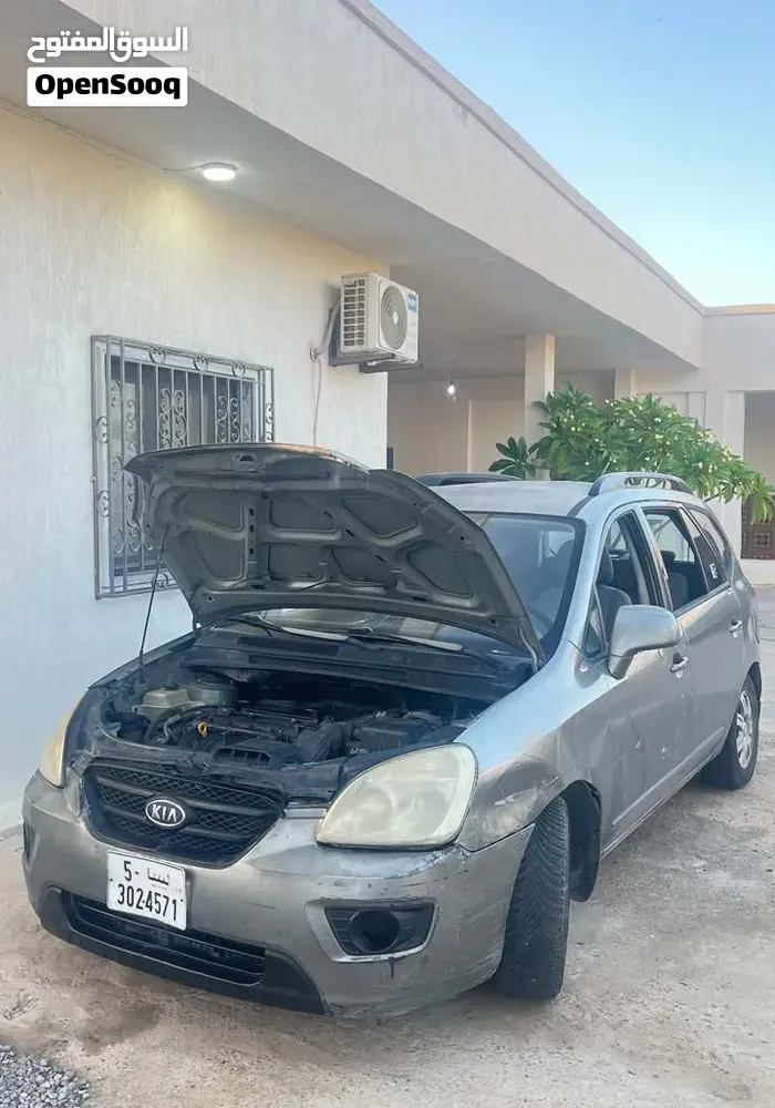 Kia Carens 2007 photo 2