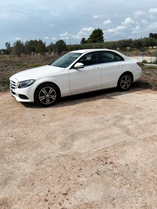 Mercedes-Benz C180 2016 photo 2