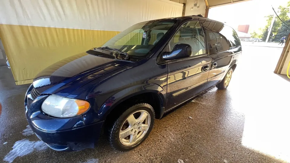 Dodge Grand Caravan 2005 photo 3