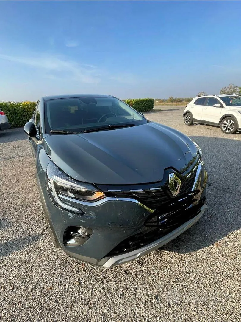 Renault Captur 2025 photo 2