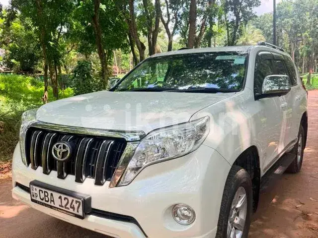 Toyota Land Cruiser Prado 2017 photo 2
