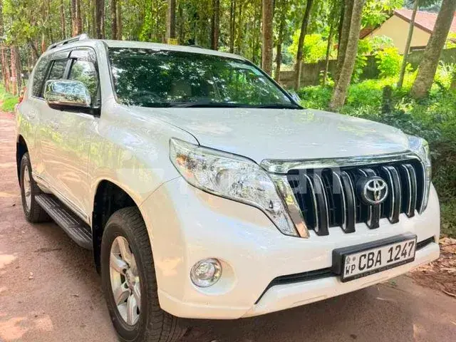 Toyota Land Cruiser Prado 2017 photo 3