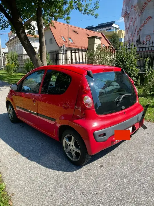 Peugeot 107 2006 photo 3