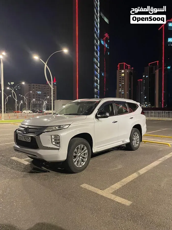 Mitsubishi Pajero Plus 2015 photo 5