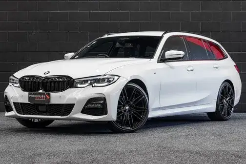BMW 320I