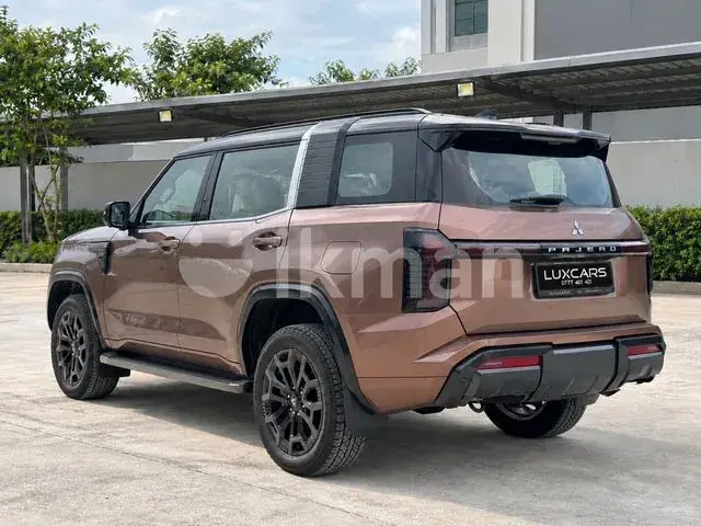 Mitsubishi Pajero 2026 photo 2
