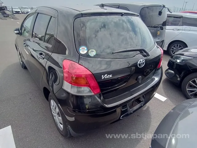 Toyota Vitz 2009 photo 3