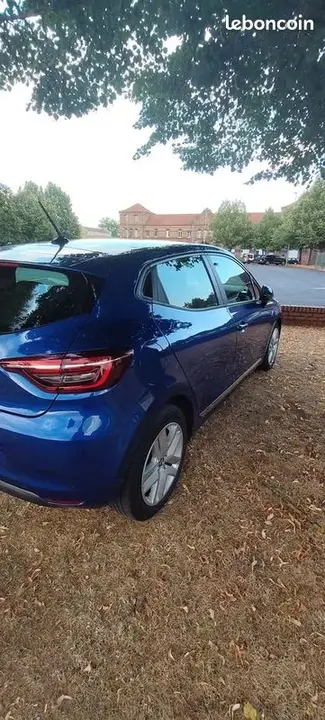 Renault Clio 2020 photo 2