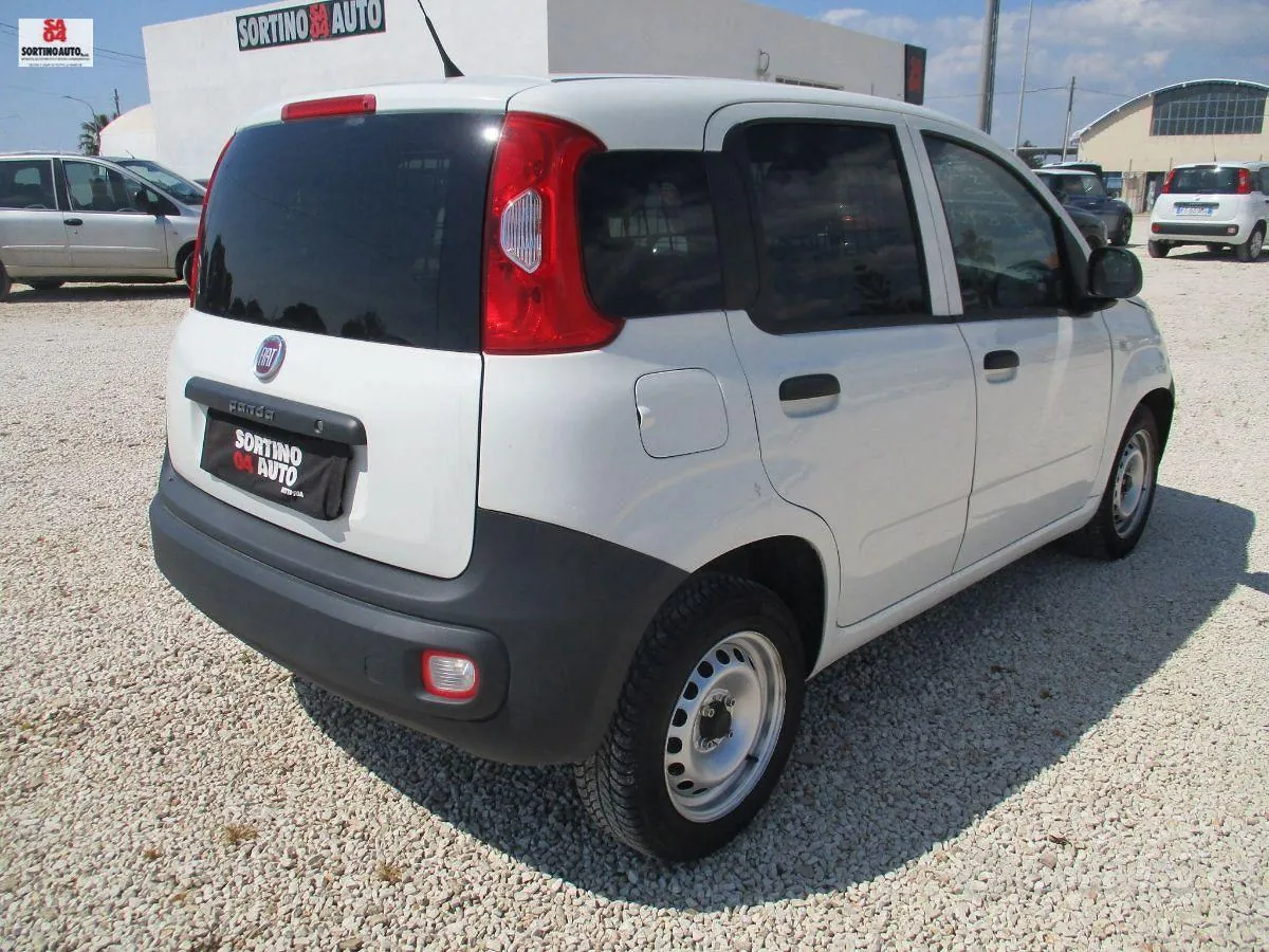 Fiat Panda Van 2018 photo 2