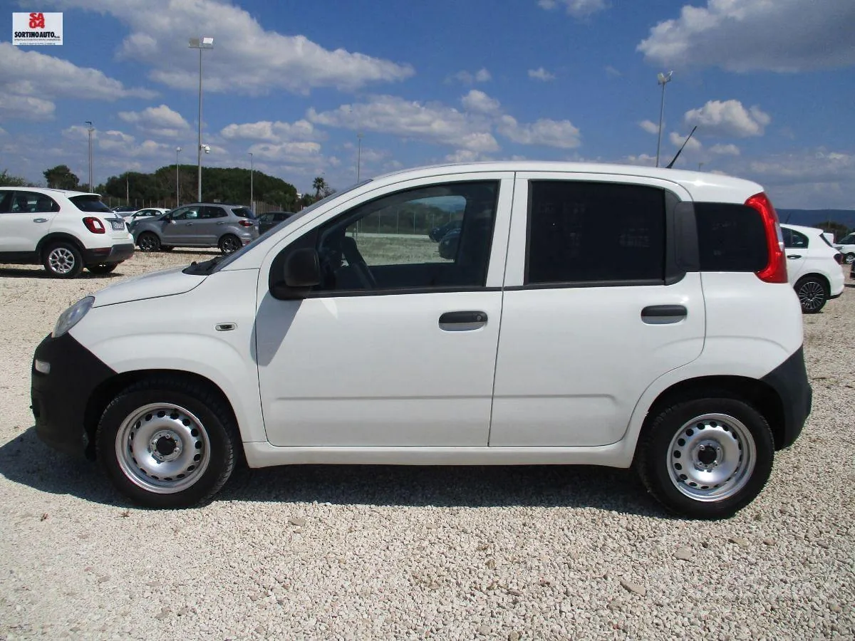 Fiat Panda Van 2018 photo 3