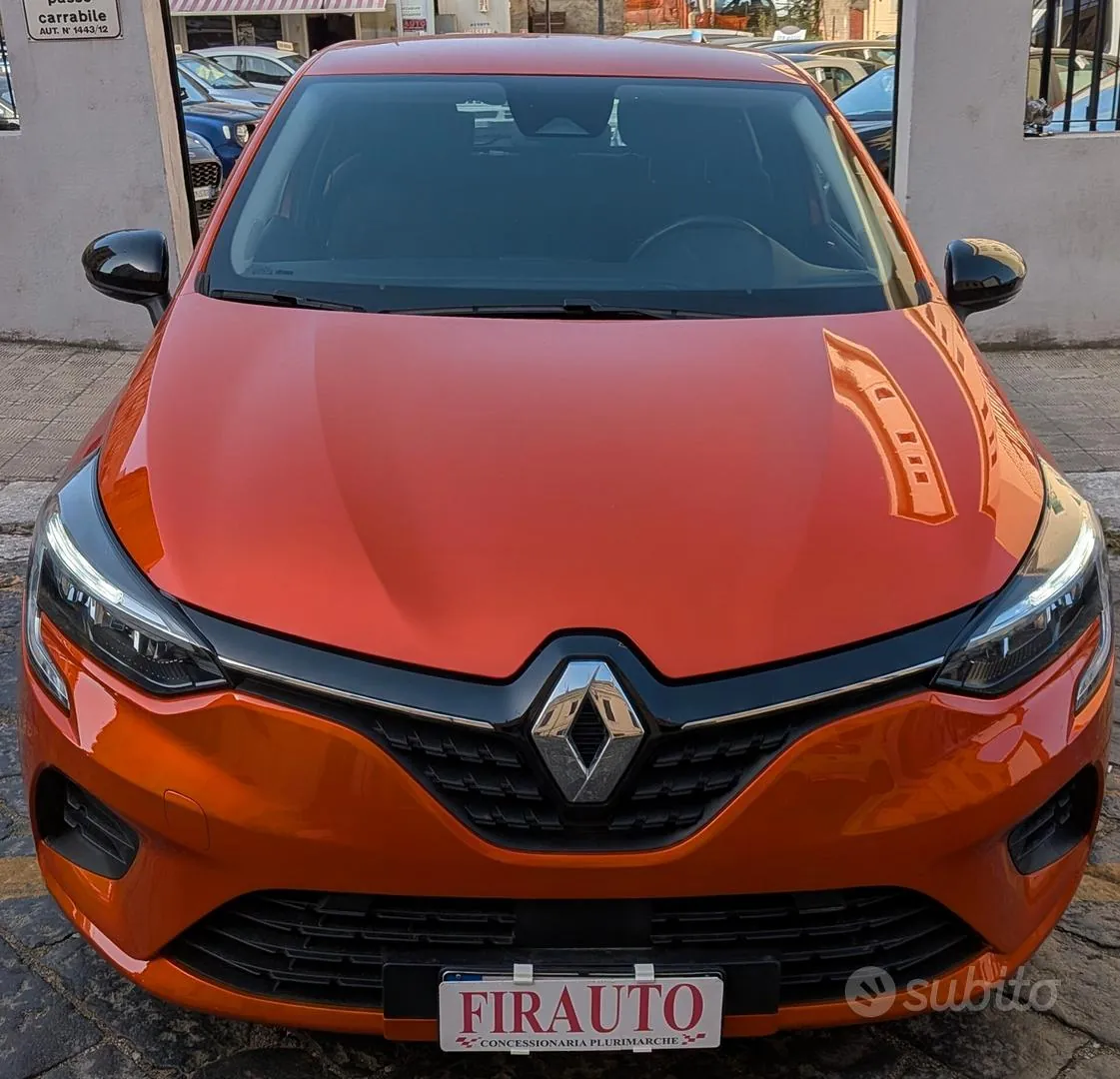 Renault Clio 2024 photo 2