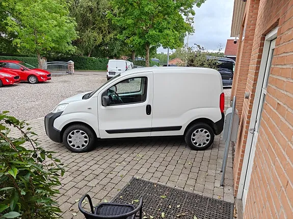 Peugeot Bipper 2011 photo 5