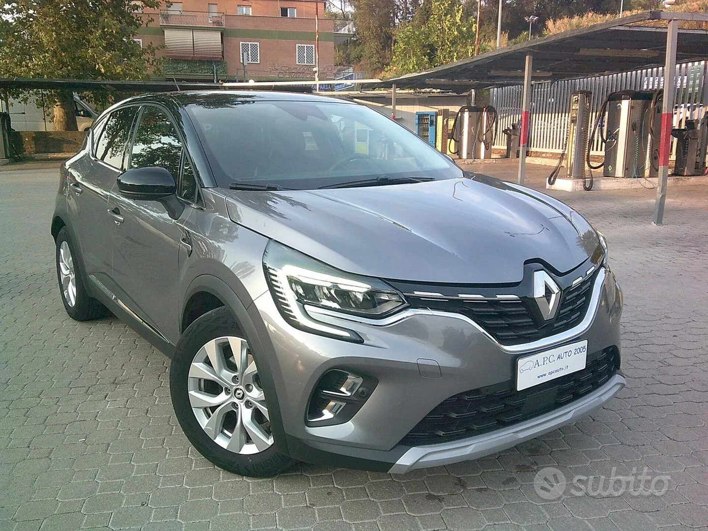 Renault Captur 2022 photo 3