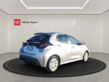 Toyota Yaris 2023 photo 4