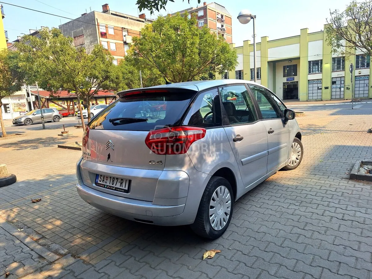 Citroen C4 Picasso 2008 photo 4