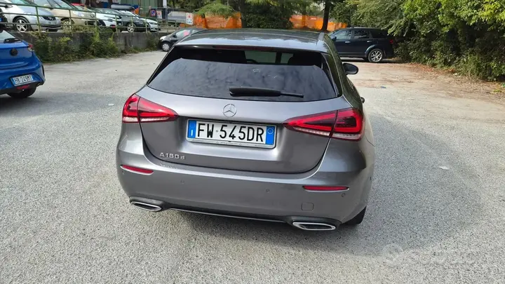 Mercedes-Benz A 180 2019 photo 4