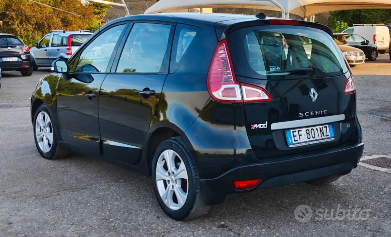 Renault Scenic 2011 photo 4