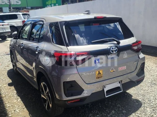 Toyota Raize photo 3