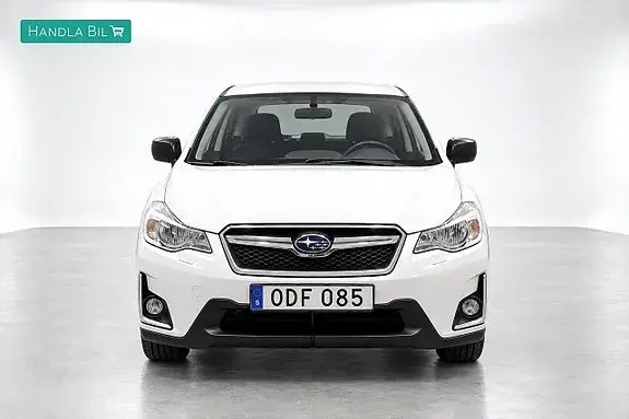 Subaru Xv 2016 photo 2
