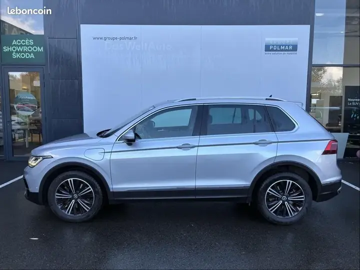Volkswagen Tiguan 2021 photo 3