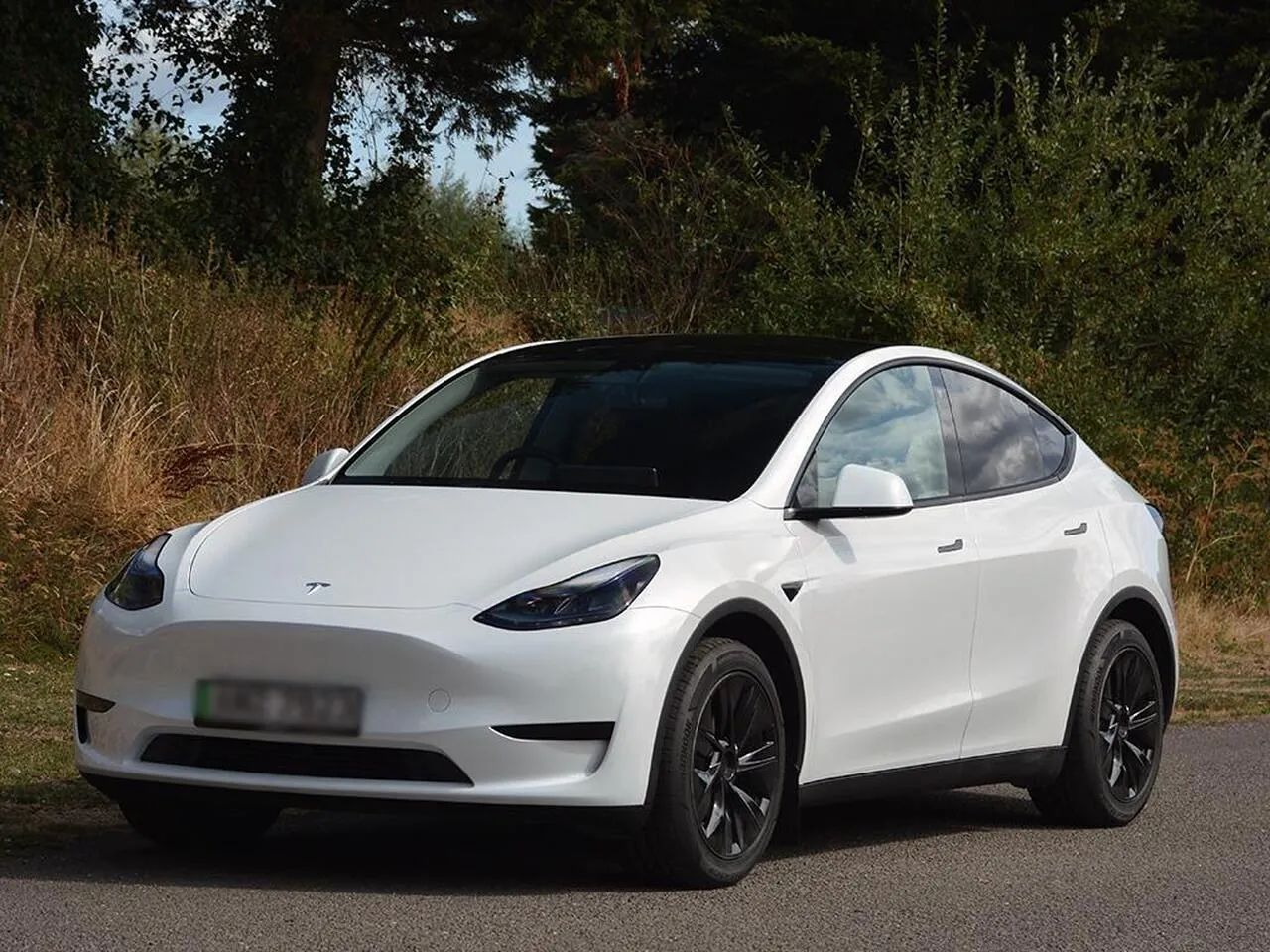 Tesla Model Y 2023 photo 5
