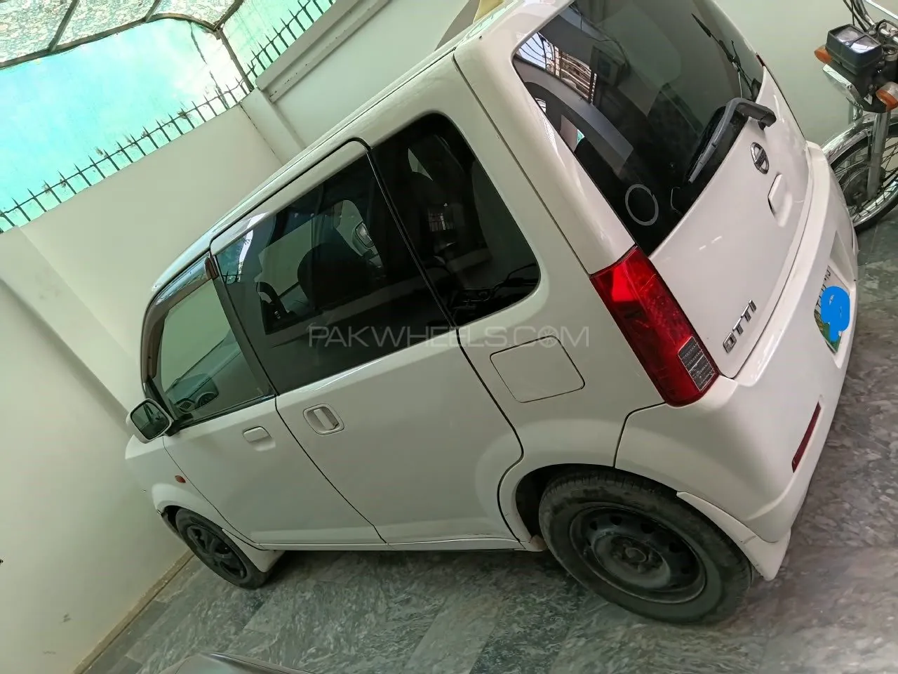 Nissan Otti
