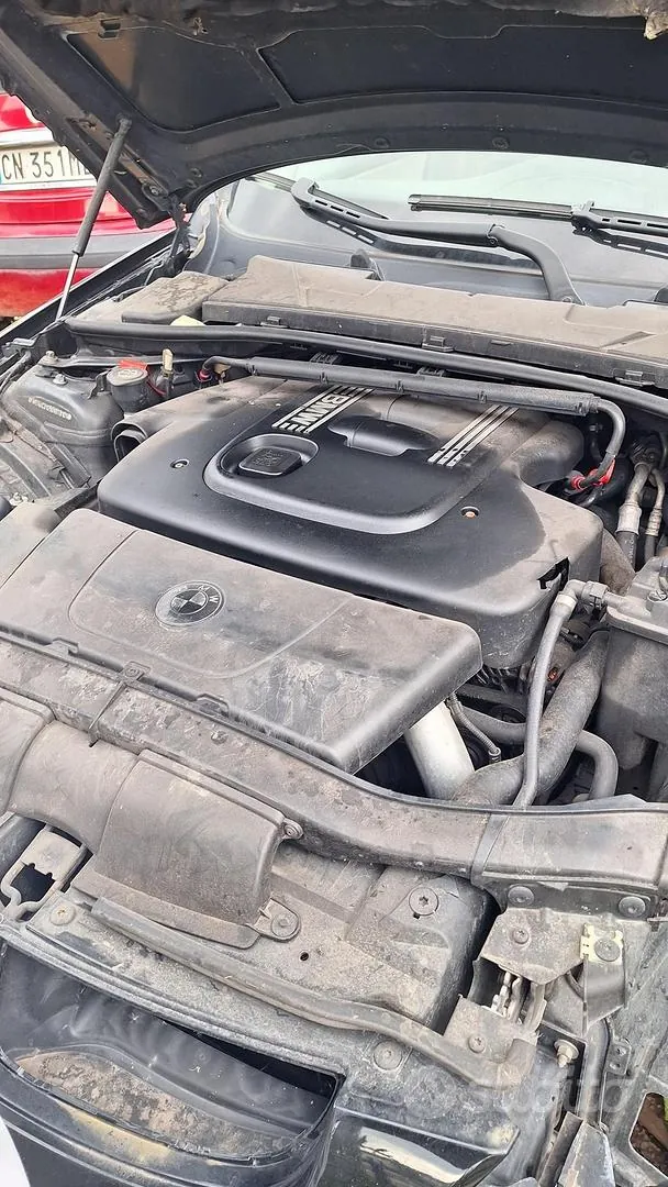 BMW 320 Serie 3 E90 2005 photo 5