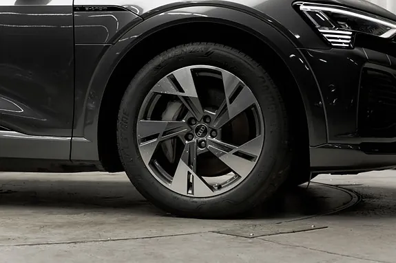 Audi Q8 E-Tron 2024 photo 5