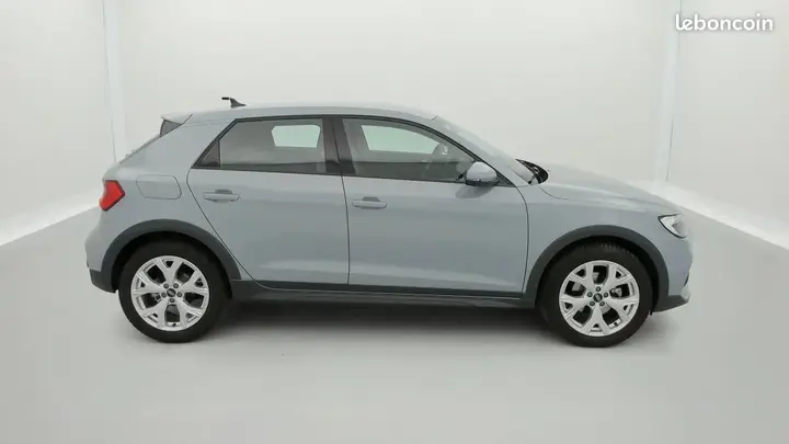 Audi A1 2023 photo 3
