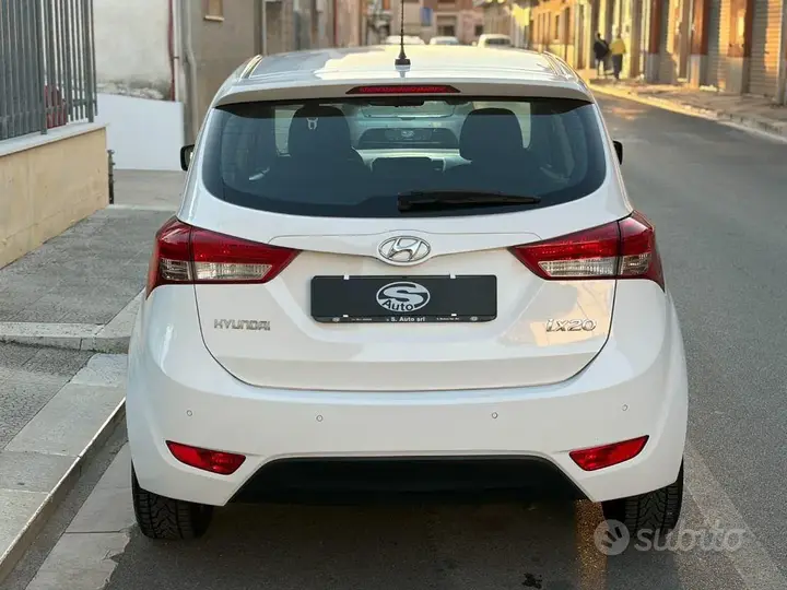 Hyundai Ix20 2014 photo 5