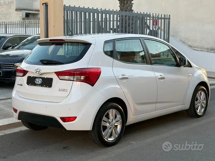 Hyundai Ix20 2014 photo 3