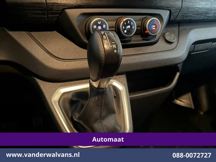 Renault Trafic 2024 photo 3