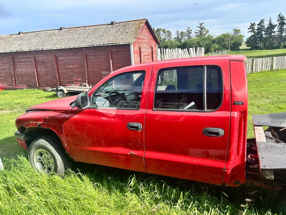 Dodge Dakota 2000 photo 2