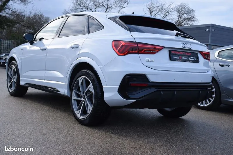 Audi Q3 2023 photo 3