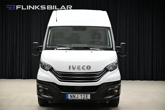 Iveco Daily 2023 photo 4
