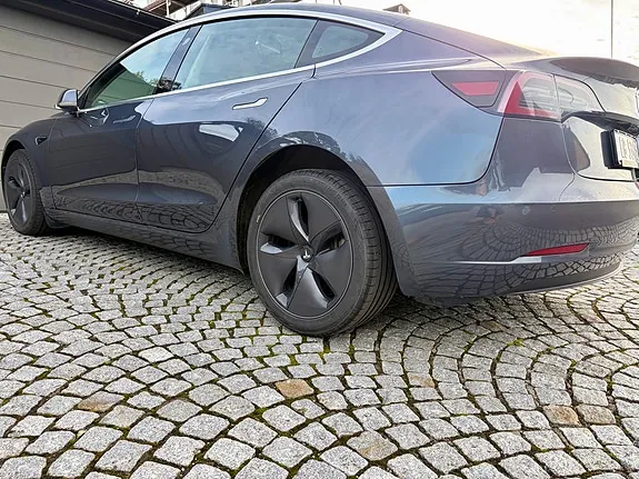 Tesla Model 3 2020 photo 5