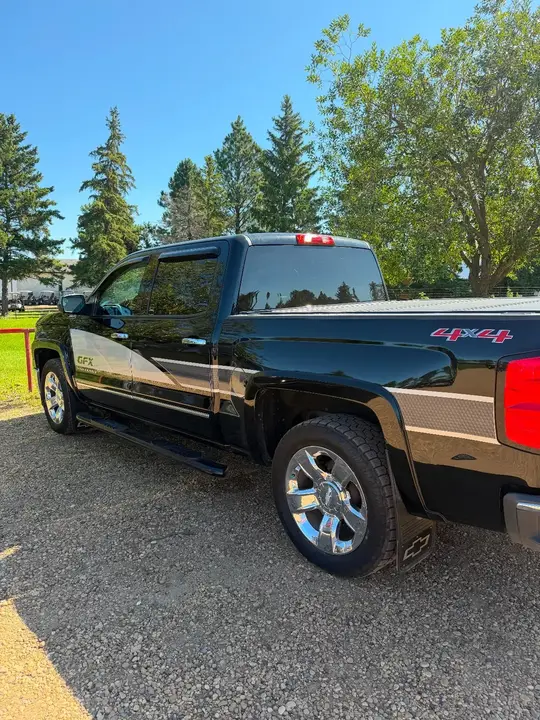 Chevrolet Silverado 1500 2014 photo 2