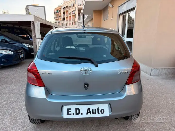 Toyota Yaris 2006 photo 5