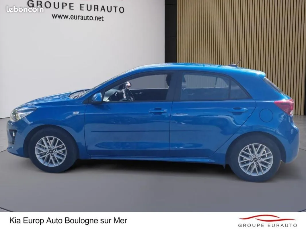Kia Rio 2023 photo 2