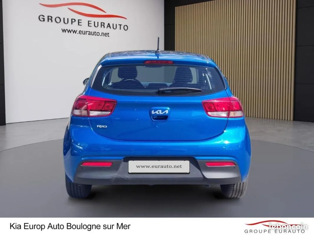 Kia Rio 2023 photo 4