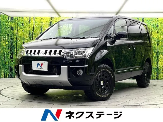 Mitsubishi Delica D:5