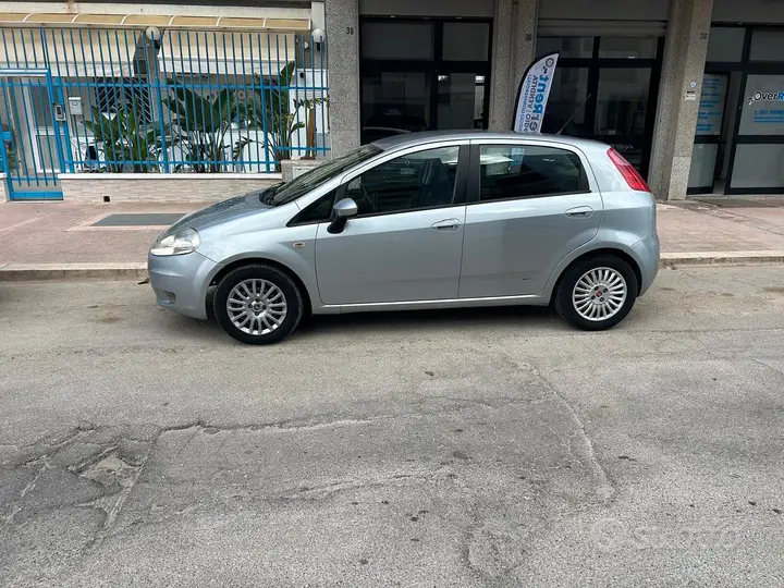 Fiat Grande Punto 2007 photo 5