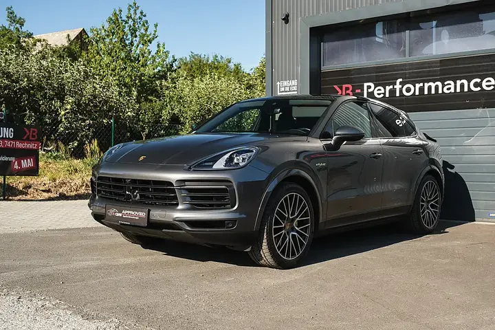 Porsche Cayenne 2022 photo 2