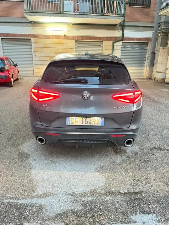 Alfa Romeo Stelvio 2021 photo 5