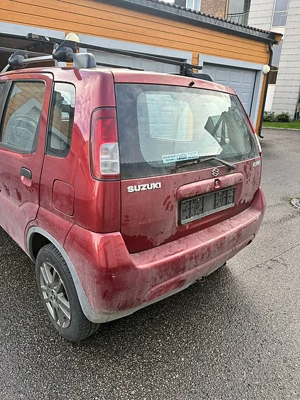 Suzuki Ignis 2002 photo 3
