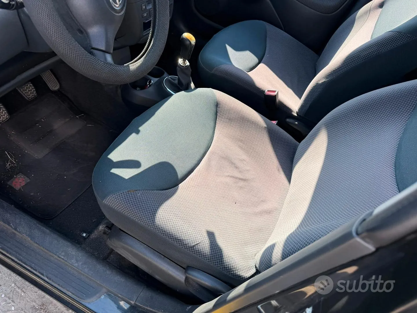 Toyota Yaris 2004 photo 3