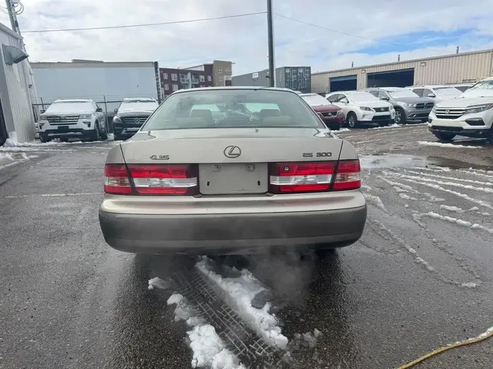 Lexus Es 300 2000 photo 3