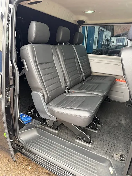 Volkswagen Transporter 2019 photo 2