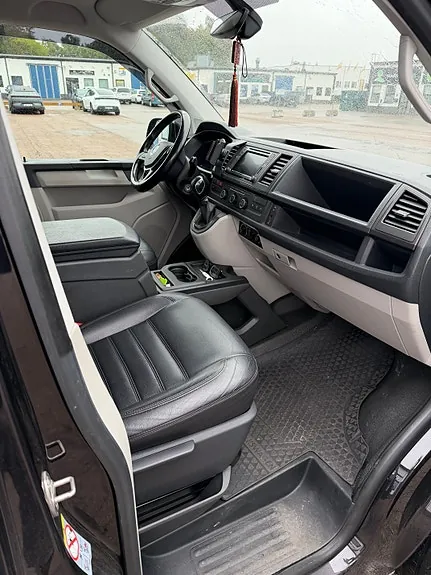 Volkswagen Transporter 2019 photo 3
